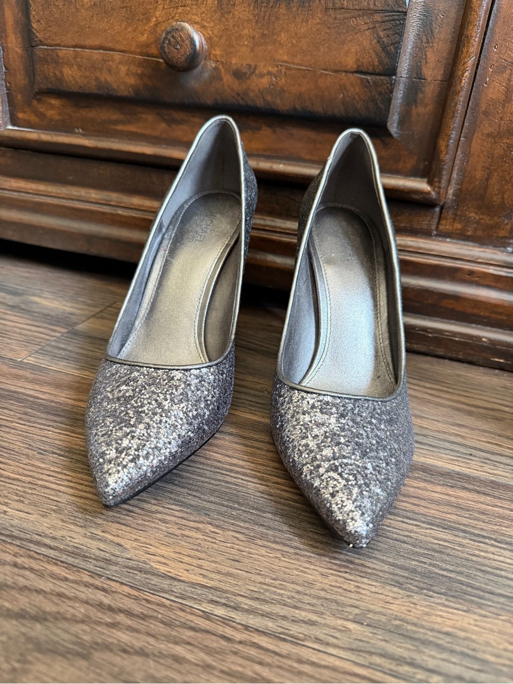 Michael Kors Glitter Pointed-Toe Women’s Pumps - Silver